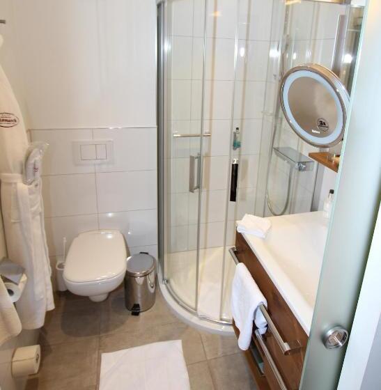 スタンダードシングルルーム, Bismarck