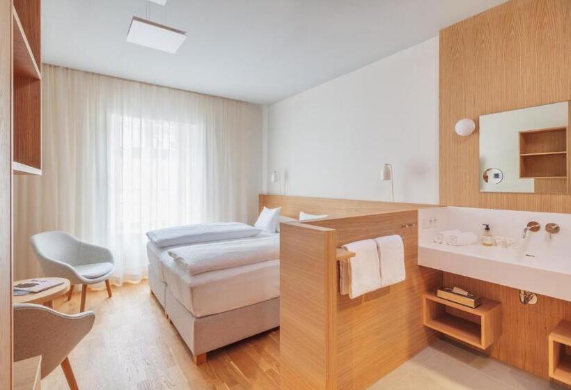 Номер Superior, Central