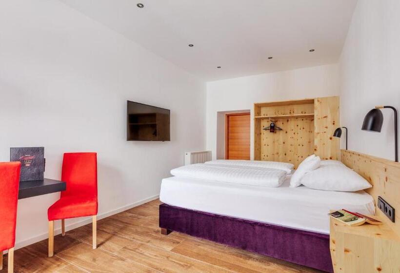 Номер Superior, Central