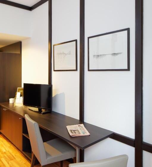 Номер Стандарт, Central