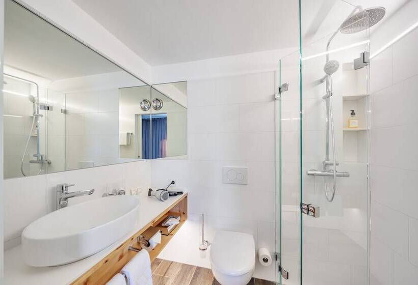 Номер Стандарт, Central