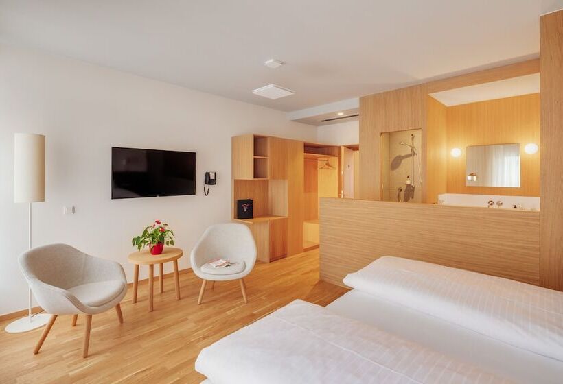 Номер Superior, Central