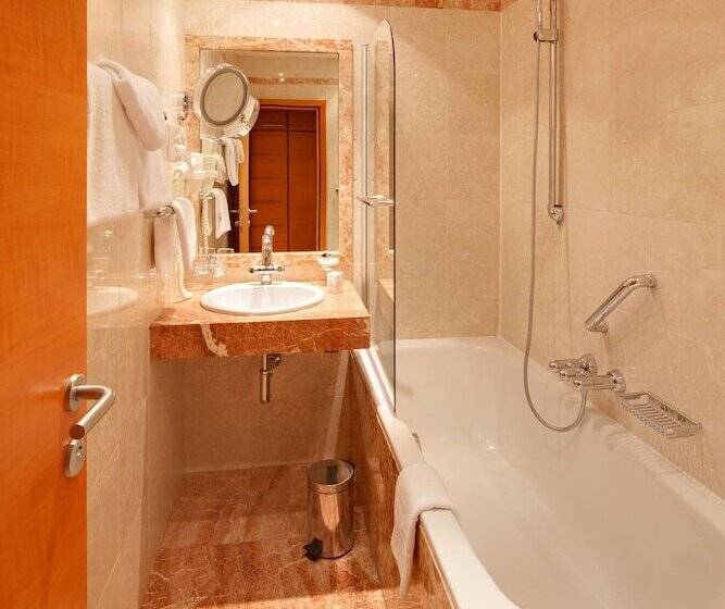 Номер Стандарт, Central