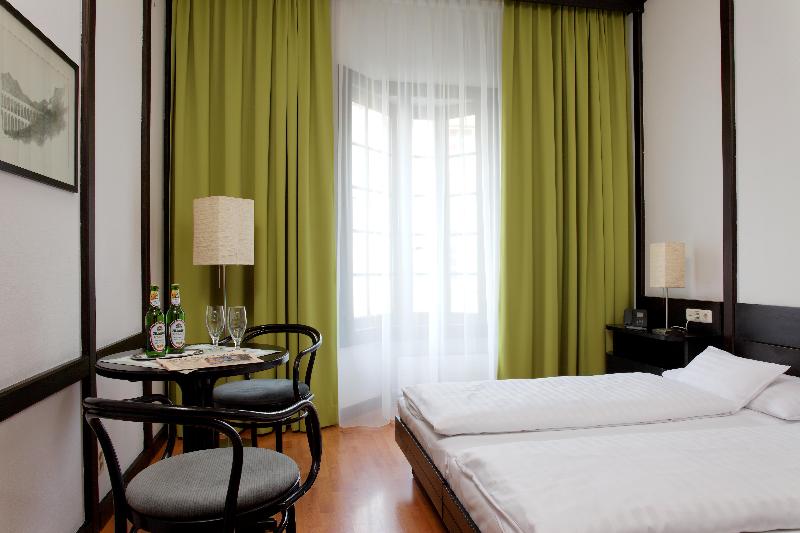 Номер Стандарт, Central