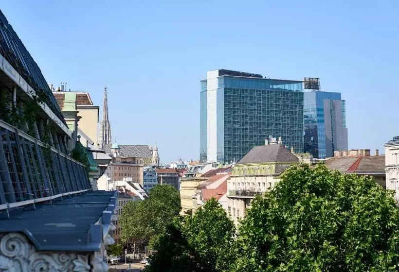 اتاق استاندارد با بالکن, Henriette Stadthotel Vienna
