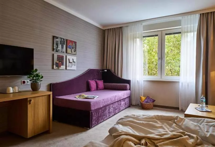 اتاق خانوادگی, Henriette Stadthotel Vienna