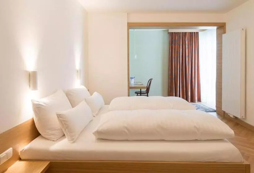 Classic Kamer, Der Ederer