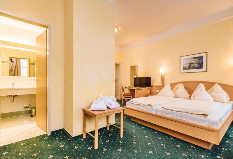 اتاق لوکس, Drei Hasen