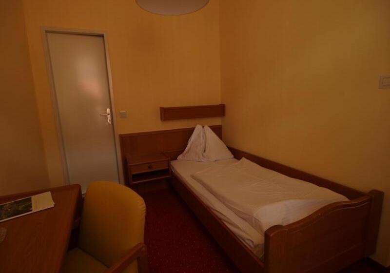 اتاق عادی یک تخته, Drei Hasen