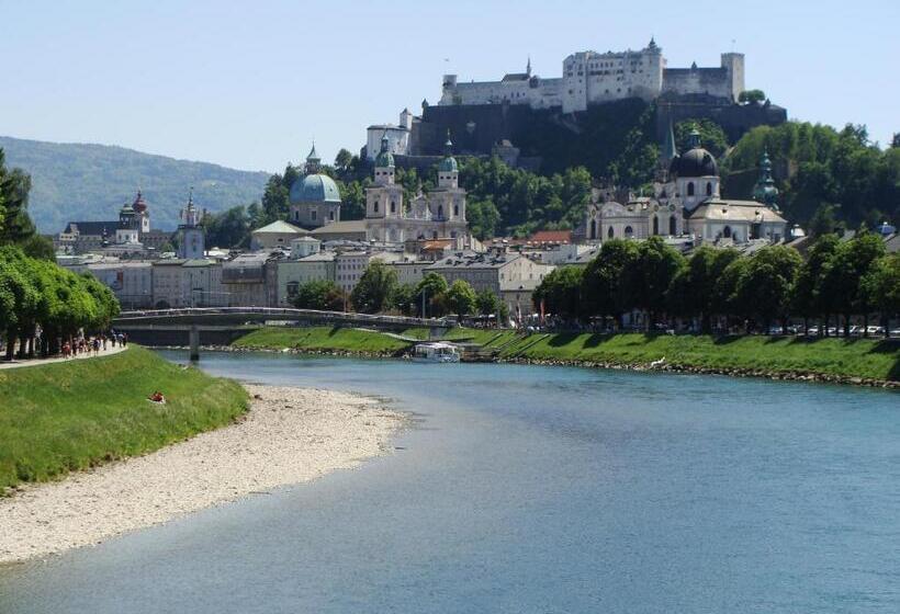 اتاق عادی, Drei Kreuz