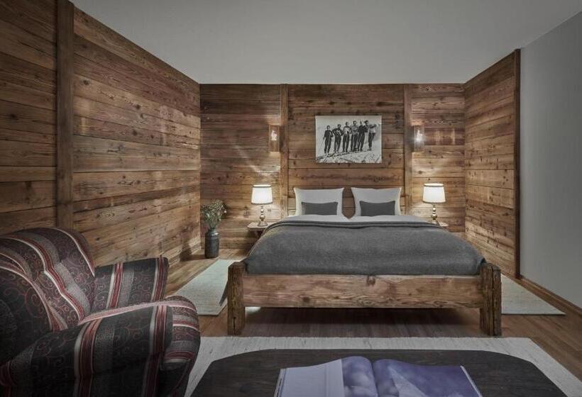 اتاق سوپریور, Goldener Greif