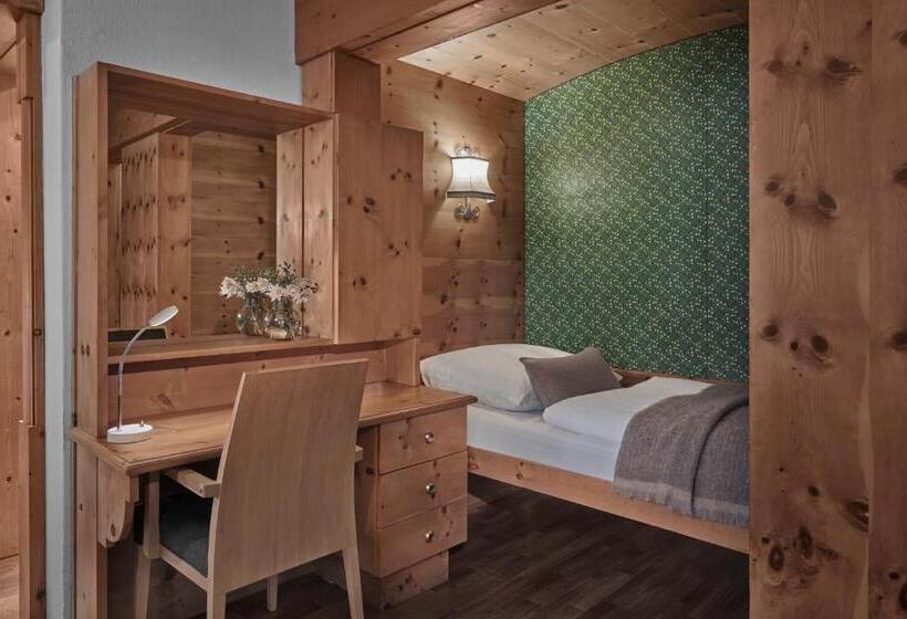 اتاق استاندارد یک نفره, Goldener Greif