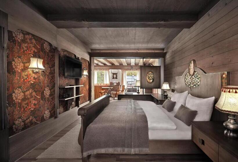 سوییت جونیور با بالکن, Goldener Greif