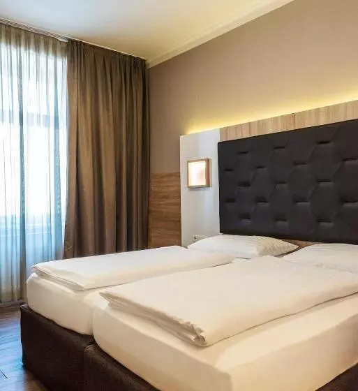 اتاق استاندارد سه نفره, Theater Hotel Salzburg