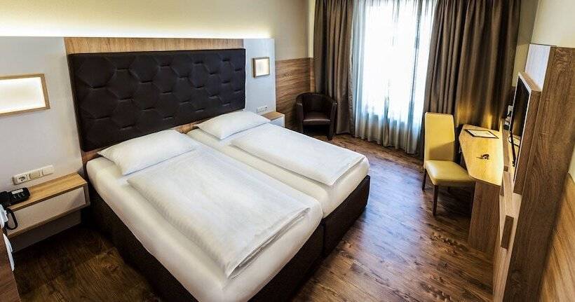 اتاق استاندارد چهار تخته, Theater Hotel Salzburg