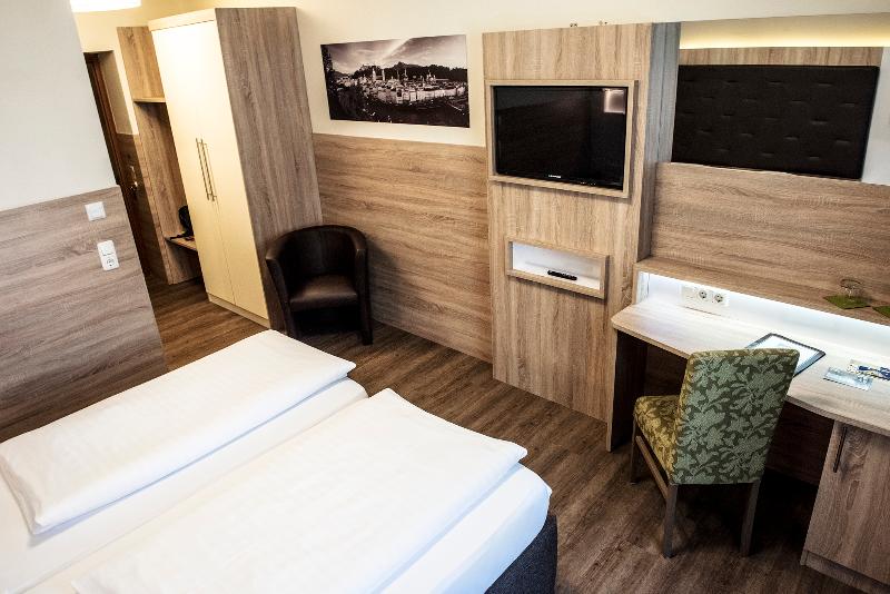 اتاق استاندارد سه نفره, Theater Hotel Salzburg