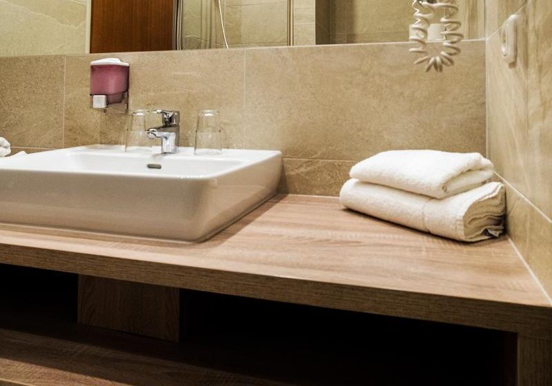 اتاق استاندارد سه نفره, Theater Hotel Salzburg