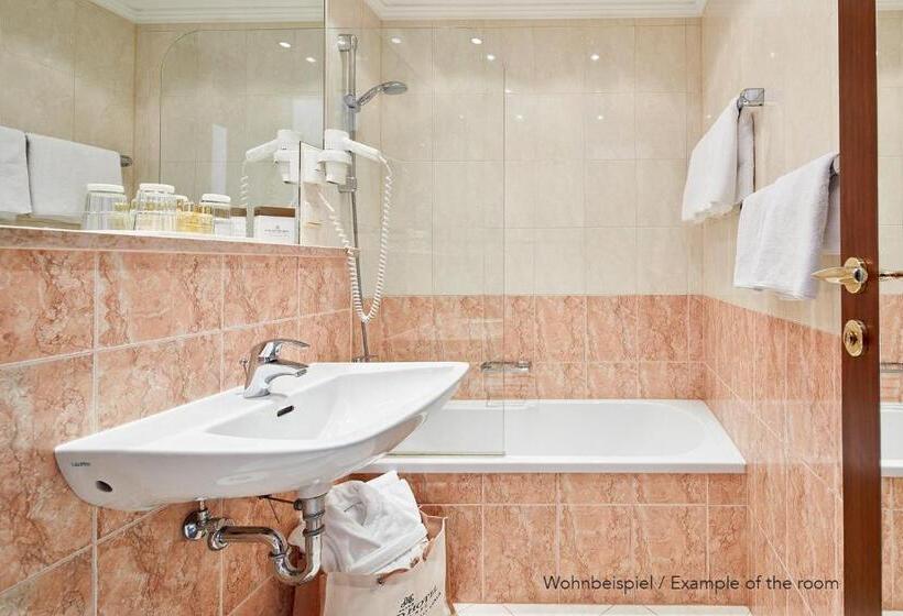 غرفة كمفورت مع إطلالات, Grand Hotel Zell Am See