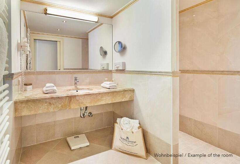 غرفة كمفورت مطلة على البحيرة, Grand Hotel Zell Am See