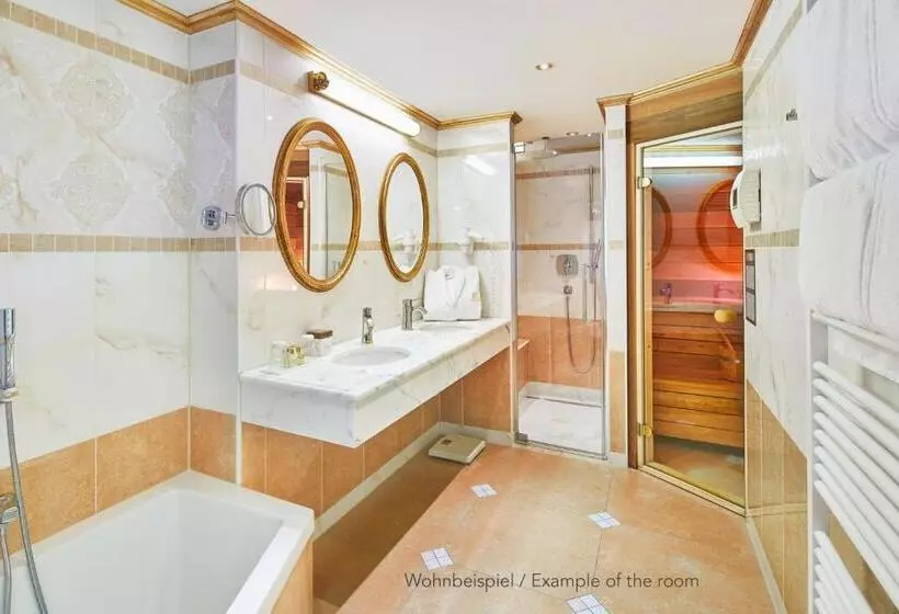 Suite with lake view, Grand Hotel Zell Am See