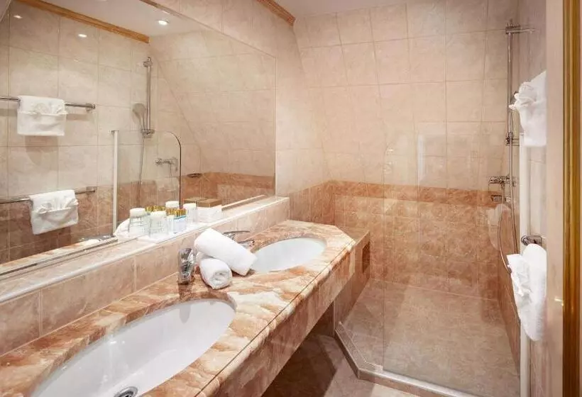 سوییت جونیور با بالکن, Grand Hotel Zell Am See