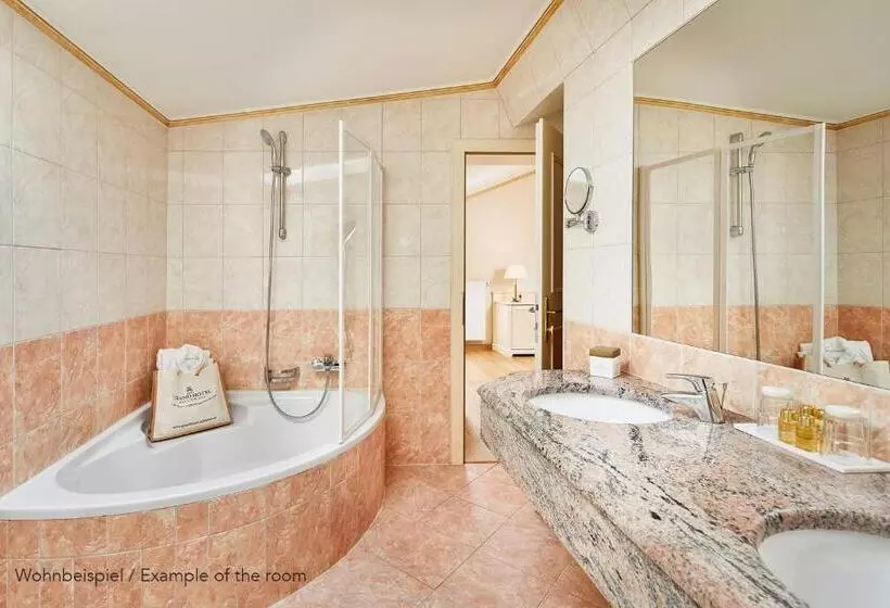 اتاق سوپریور با بالکن, Grand Hotel Zell Am See