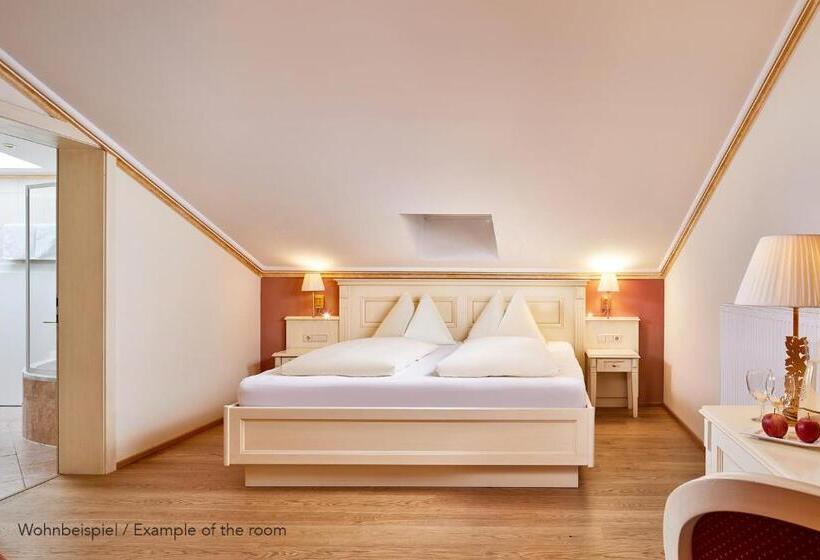 غرفة سوبيريور مزودة بشرفة, Grand Hotel Zell Am See