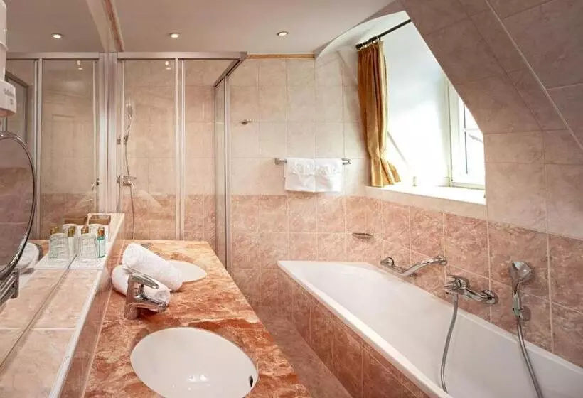 سوییت جونیور, Grand Hotel Zell Am See