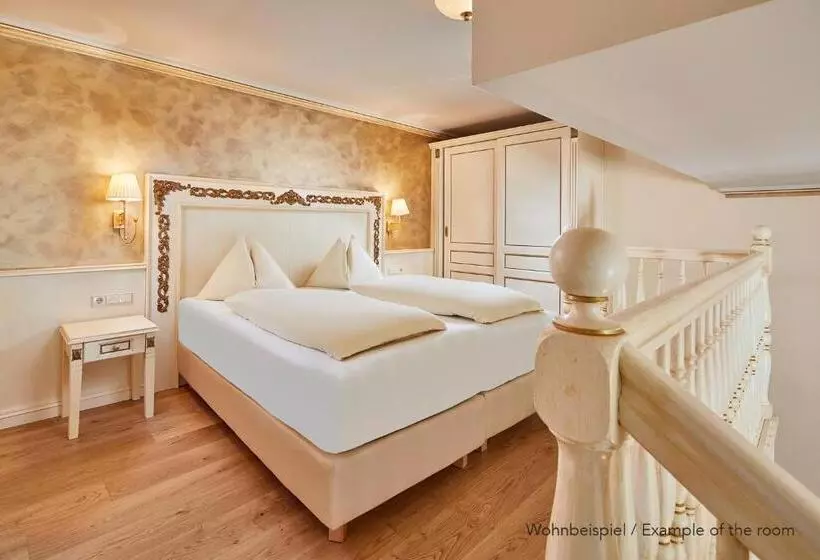 Superior suite with lake view, Grand Hotel Zell Am See