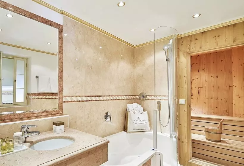 2 Bedrooms Suite 2 Bedrooms Lake View, Grand Hotel Zell Am See
