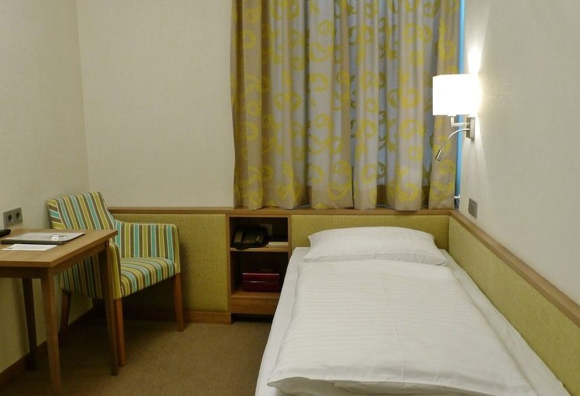 标准单人间, Hohenstauffen