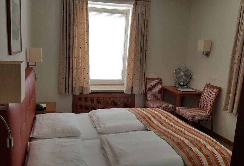 标准间, Hohenstauffen