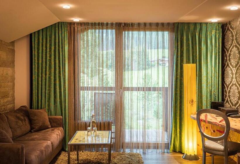 اتاق استاندارد, Krallerhof