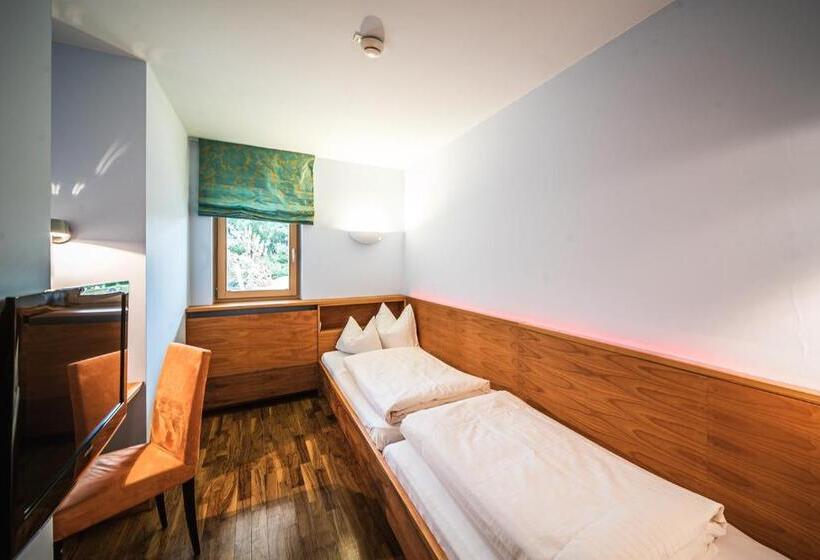 سوییت خانوادگی, Krallerhof