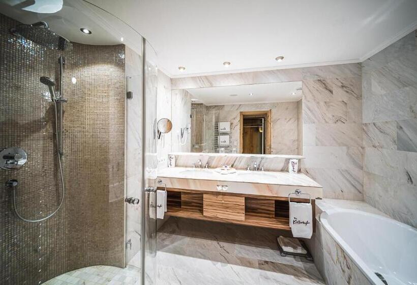 اتاق لوکس, Krallerhof