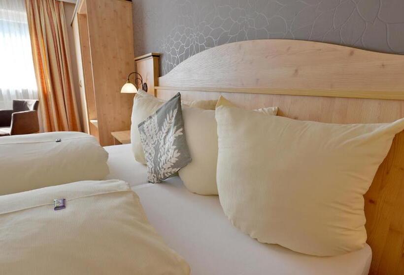 Четырехместный Номер Стандарт, Mesnerwirt