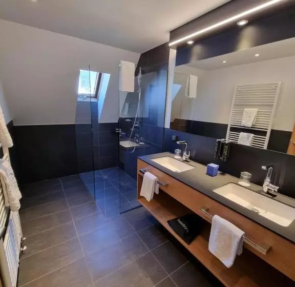 Suite, Messmer