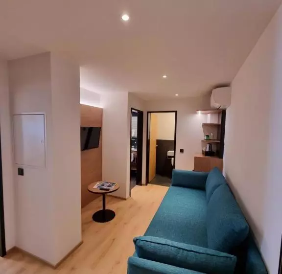 Suite, Messmer