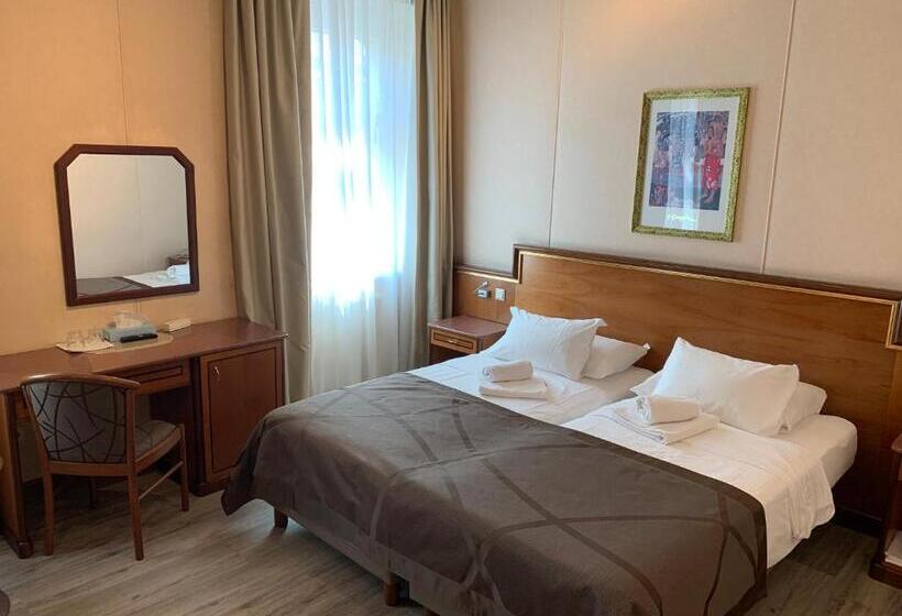 스탠다드 룸, Neue Post I Self Check In