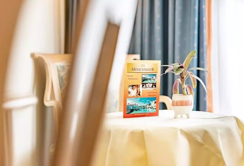 Standard Single Room, Restaurant Minichmayr