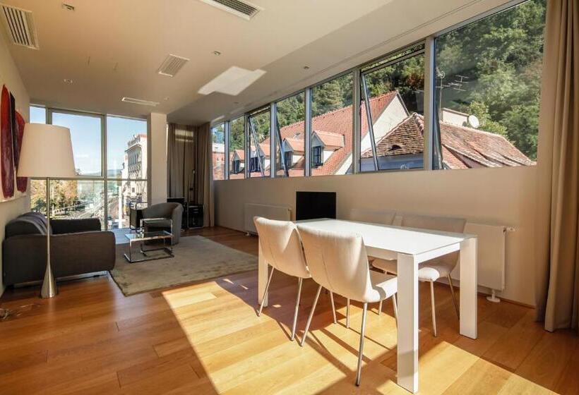 침실 1개 아파트, Schlossberg