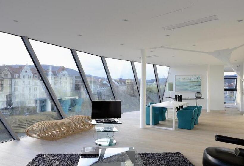 침실 1개 발코니 아파트, Schlossberg