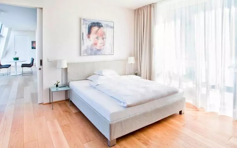 Apartament 2 Dormitoare, Schlossberg