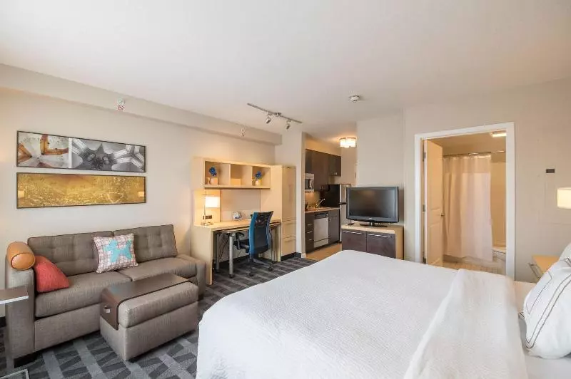 Chambre Standard, Zipser
