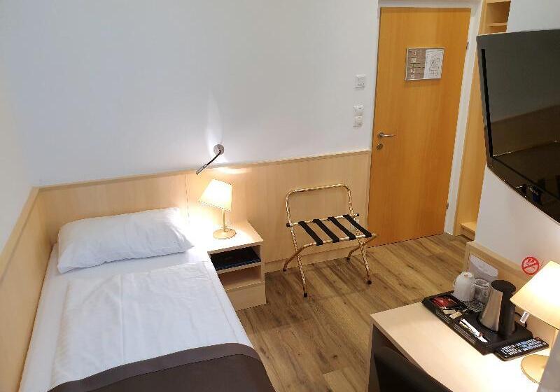 标准单人间, Zipser