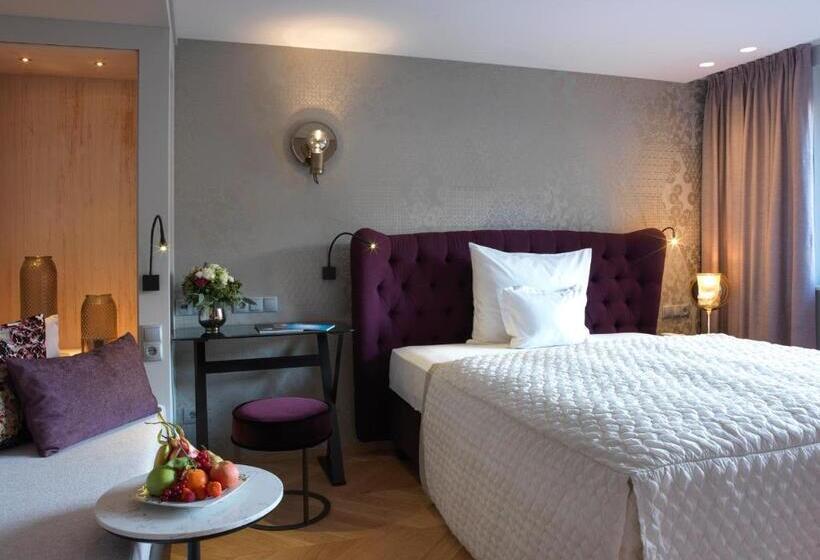 غرفة قياسية فردية, Zürserhof