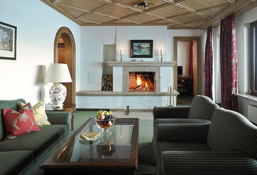 سوئیت با بالکن, Zürserhof