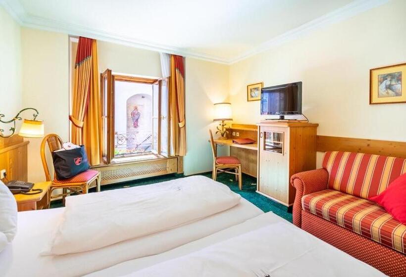 منزل غرفة نوم واحدة, Zum Schwarzen Bären