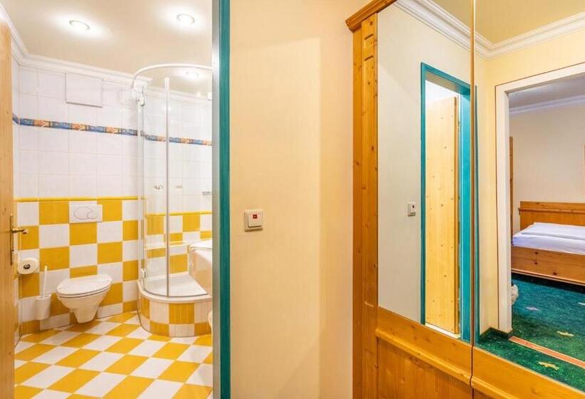 غرفة قياسية, Zum Schwarzen Bären