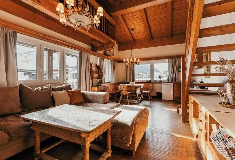 2 Bedroom Suite with Balcony, Glücksschmiede   Hinterglemm